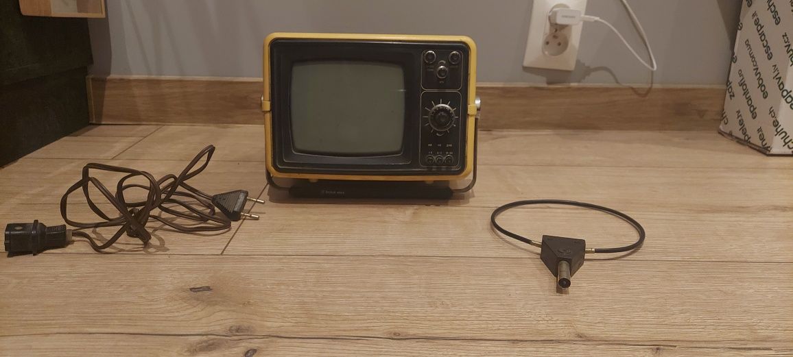 Telewizor zabytkowy silelis 405 d