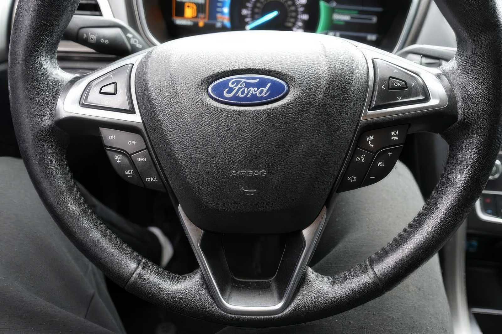2020 Ford Fusion SEL