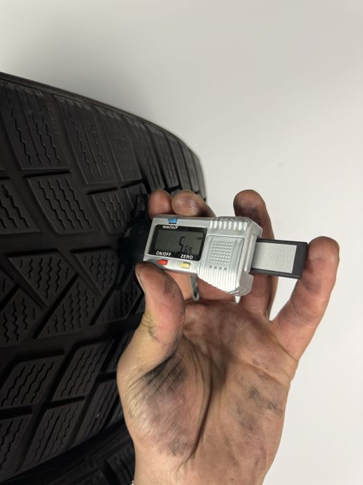 Шини 4шт. R17 225/50 Vredestein 2019 рік 5,5 мм зимова резина