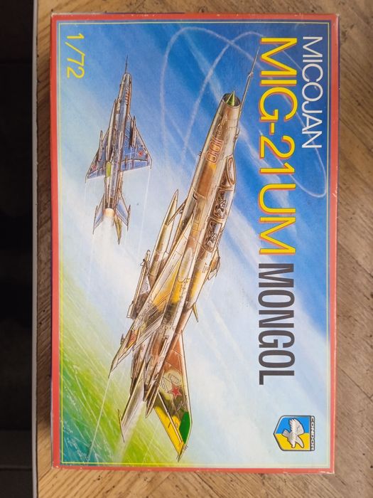 Сборная модель истребителя МиГ-21УБ