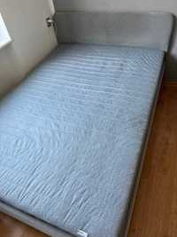 Łóżko Z materacem