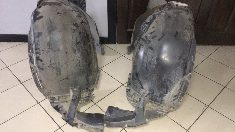 Підкрилок ТІгуан 2019 USA локер