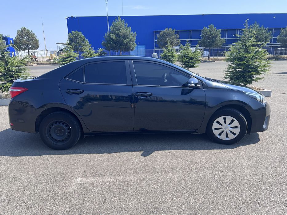 Toyota Corolla 1.33 2013 р. 6-мех.