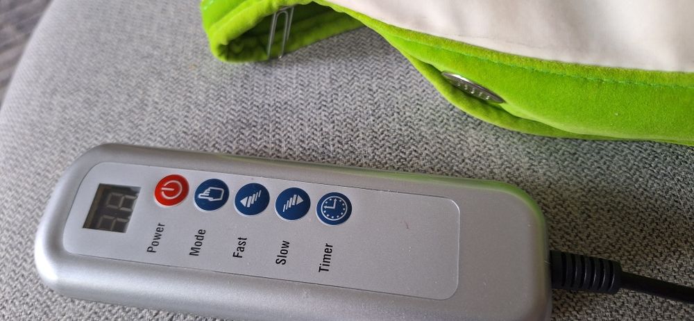 Pas masujący masażer wibracyjny z grzaniem