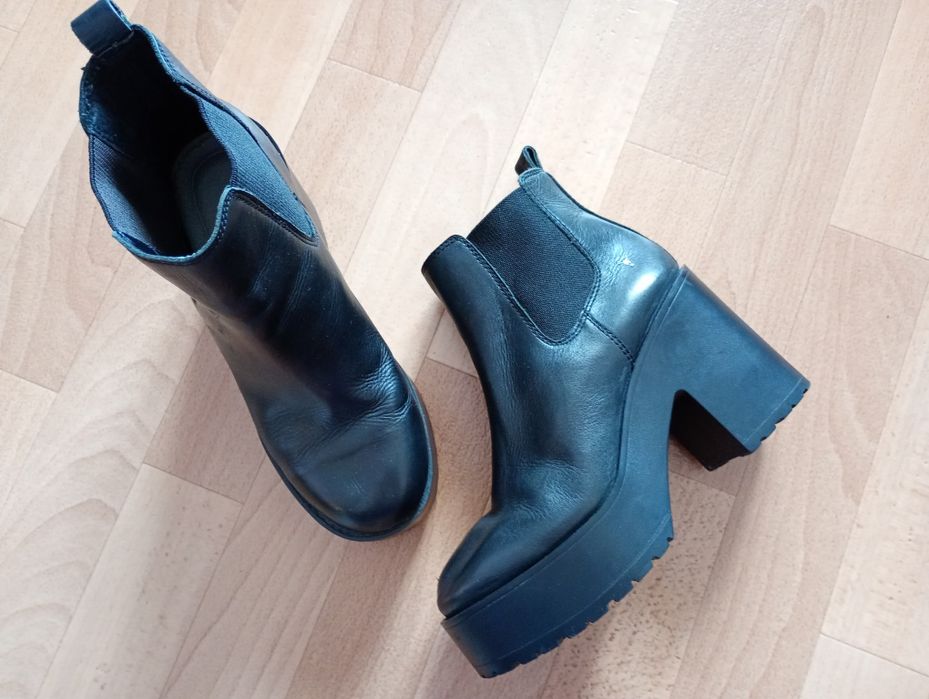 Ботильйони,черевики,жіноче взутя 39розмір WINDSORSMITH