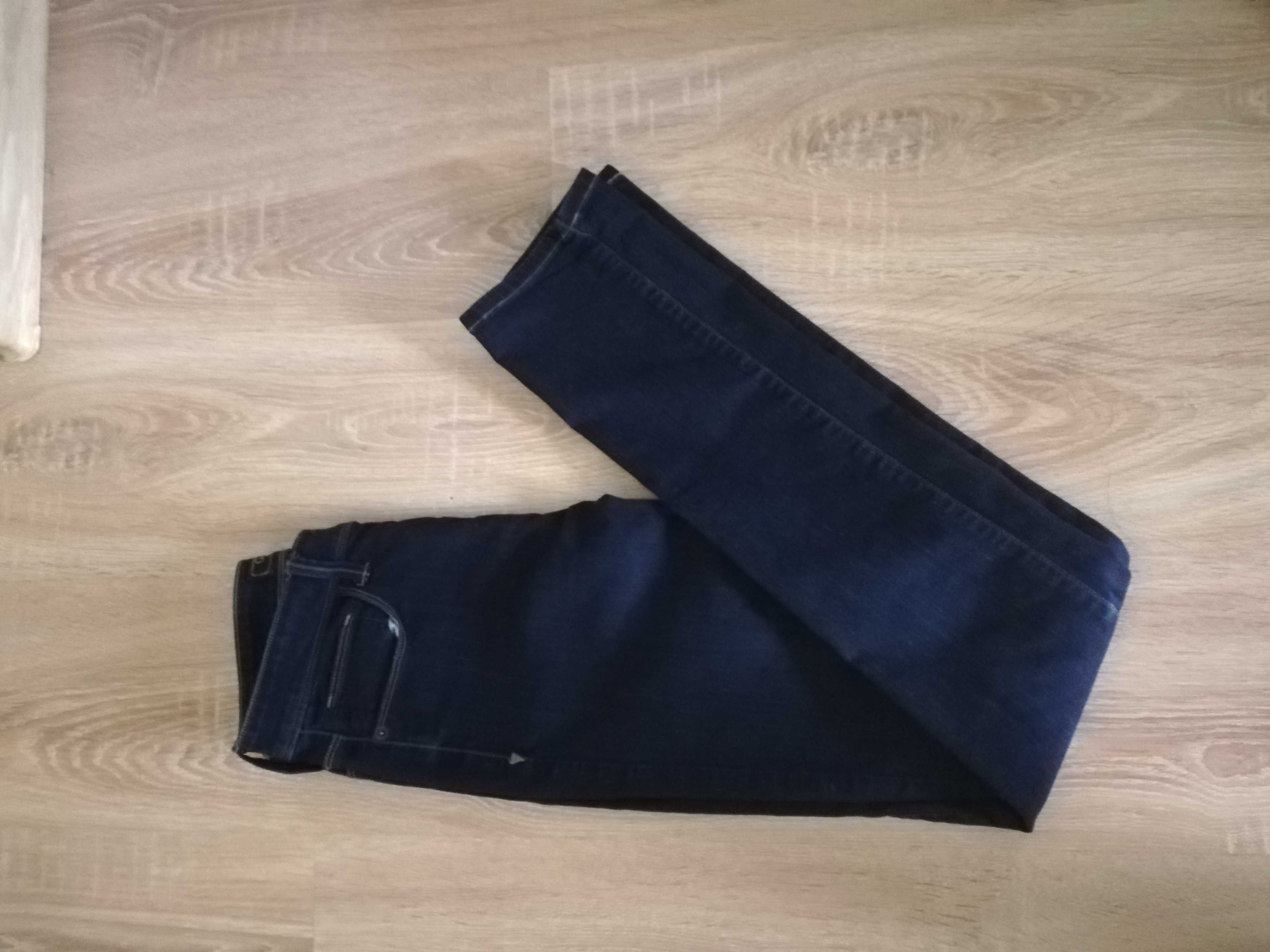 Spodnie jeansy Guess rozmiar 26 XS