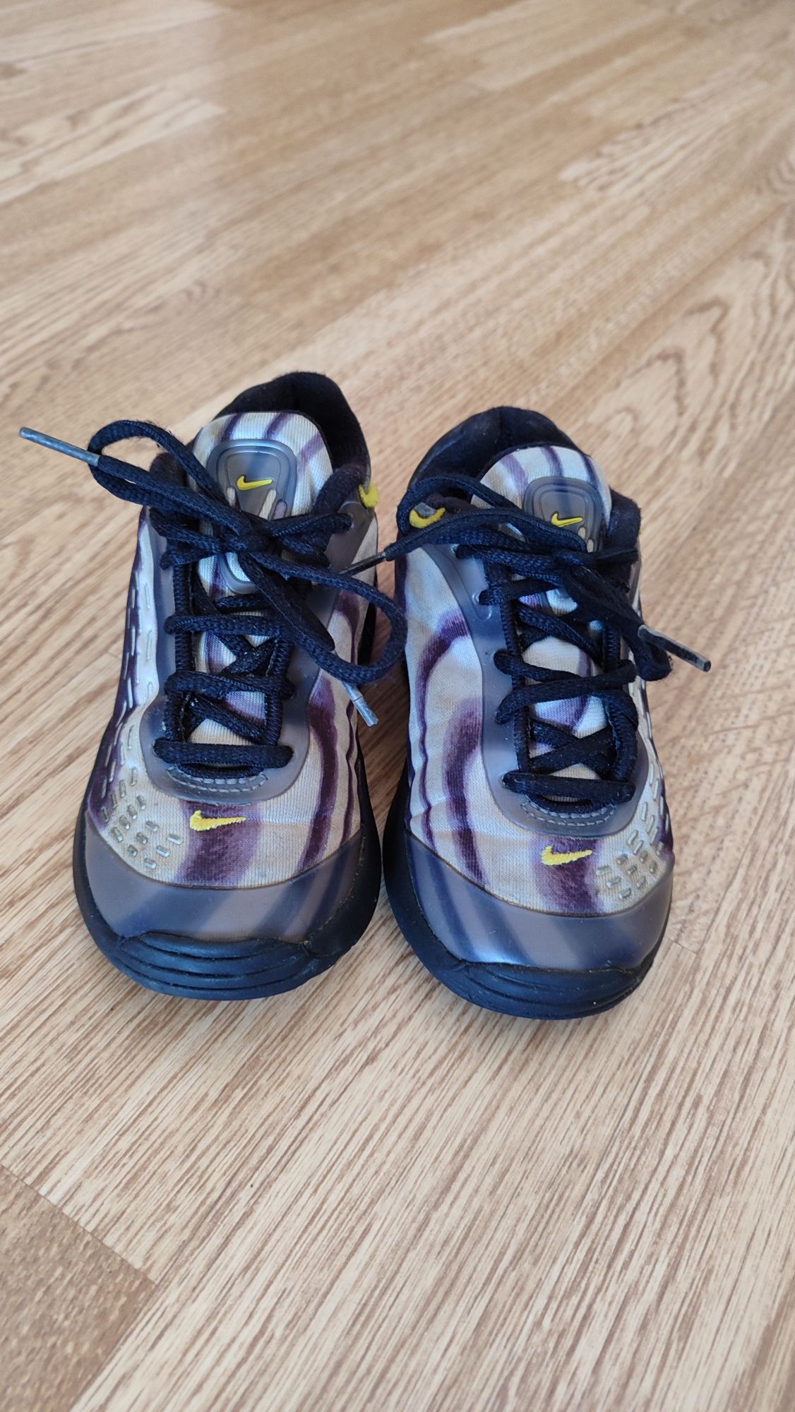 Найк Nike дитячі кросівки кроссовки Індонезія