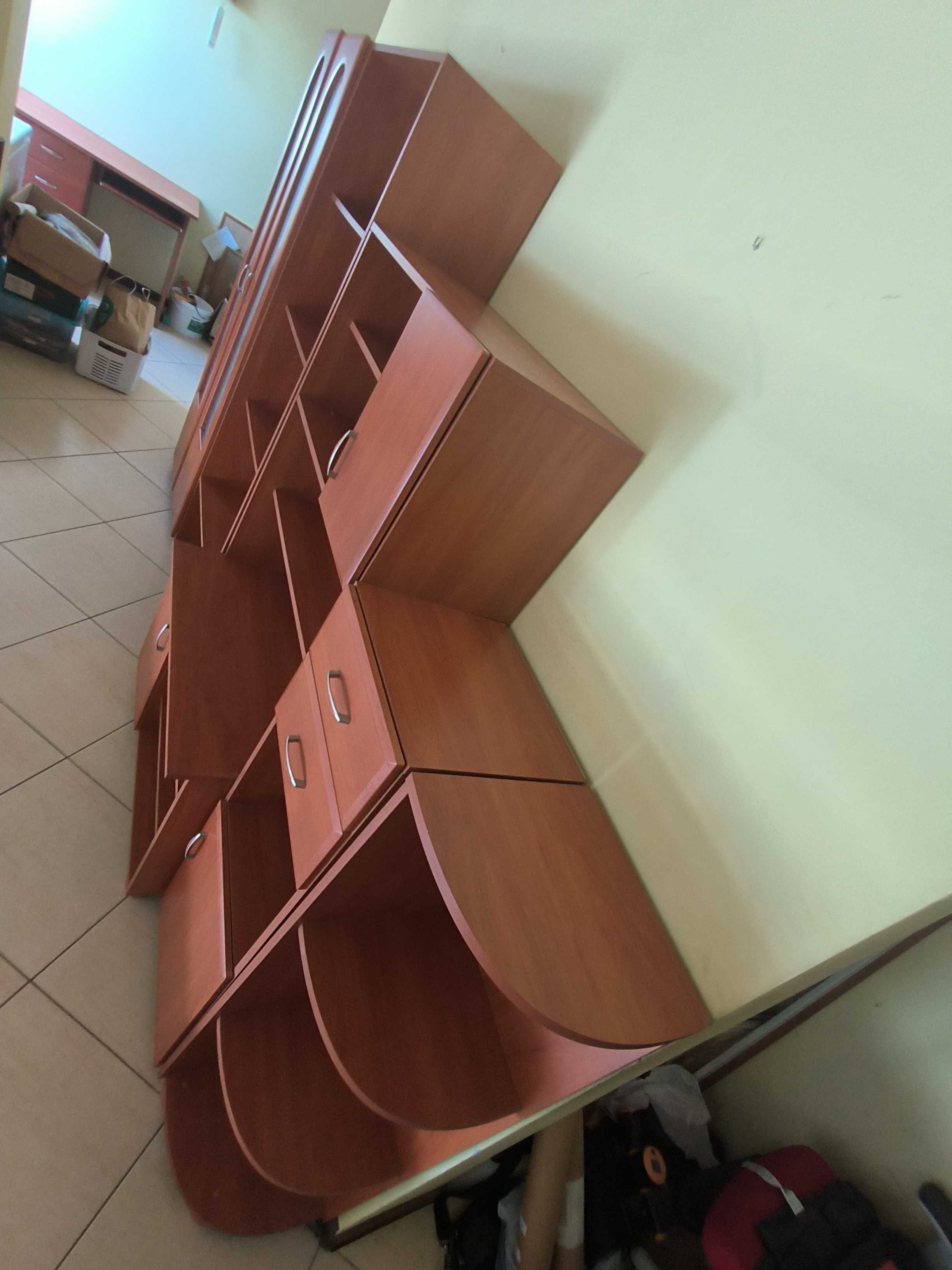 Meblościanka segment i biurko komputerowe narożne z komodą szufladami