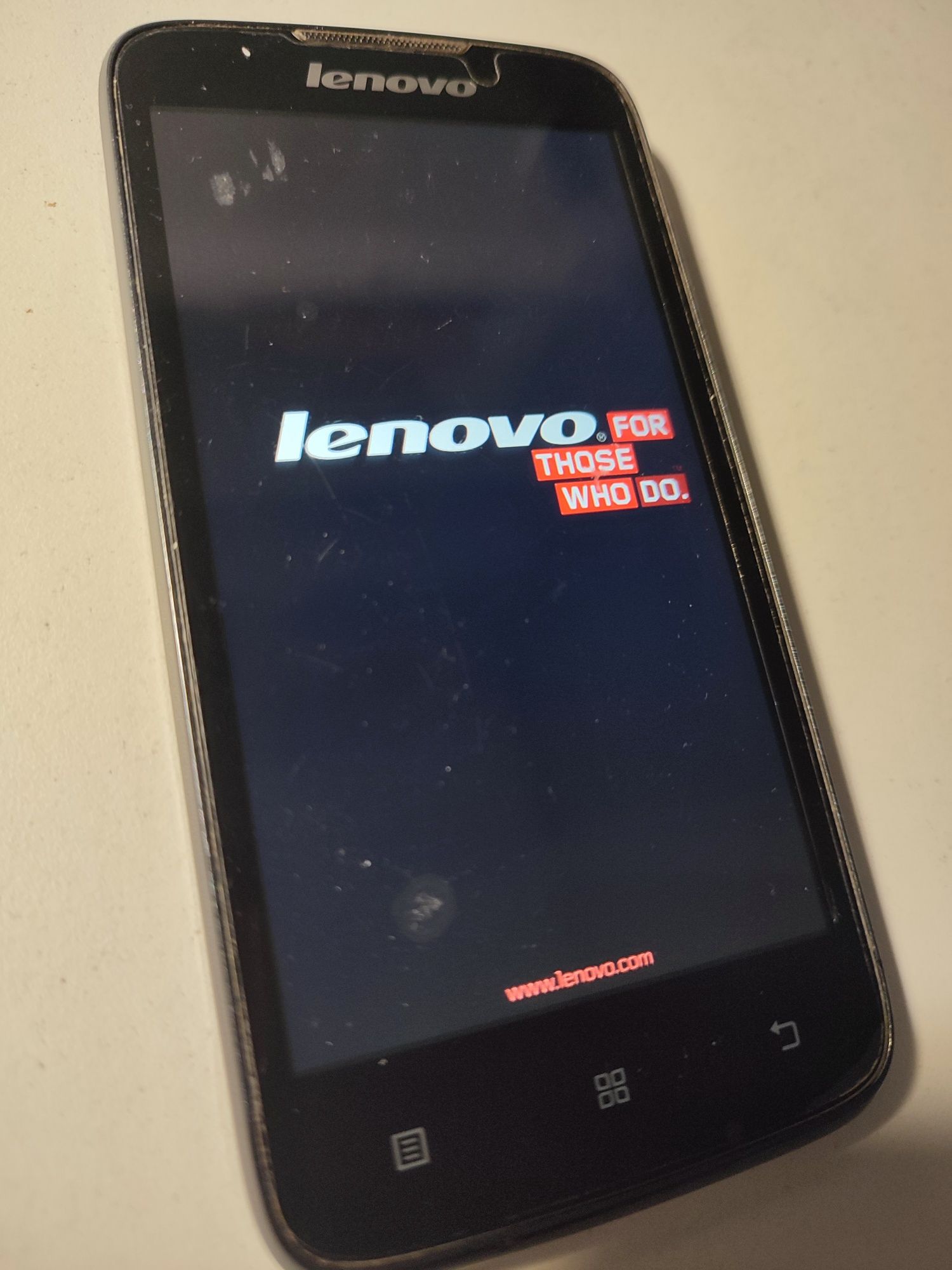 Телефон Lenovo A516