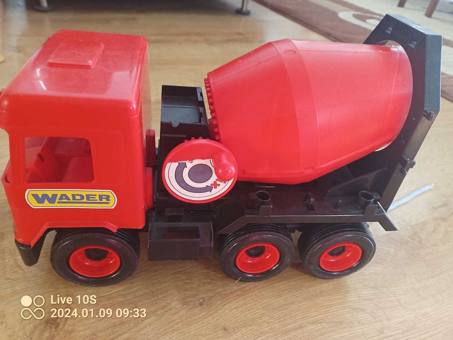 Samochód betoniarka