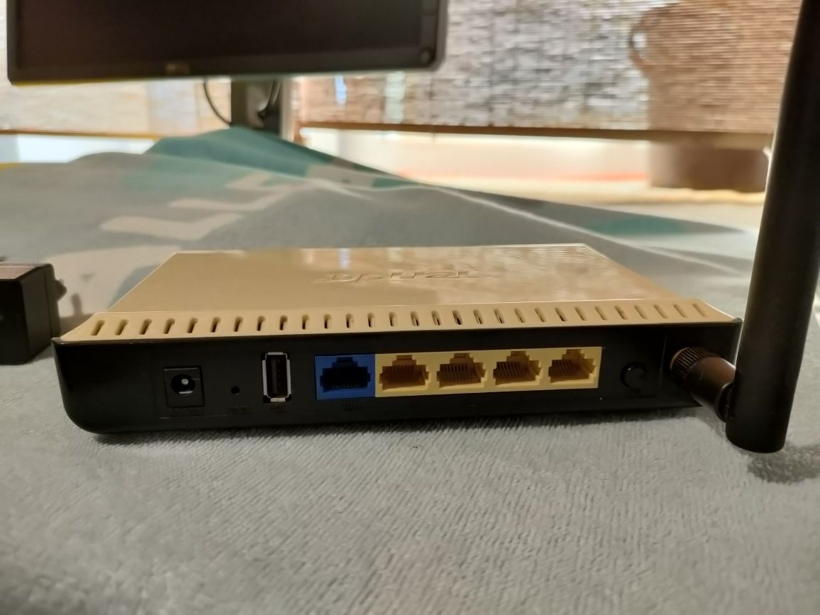 Маршрутизатор (роутер) Wi-Fi Tenda 3G611R+