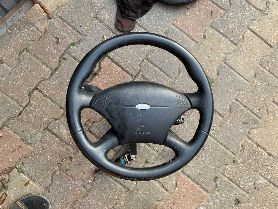 руль гітара Ford Focus 1
