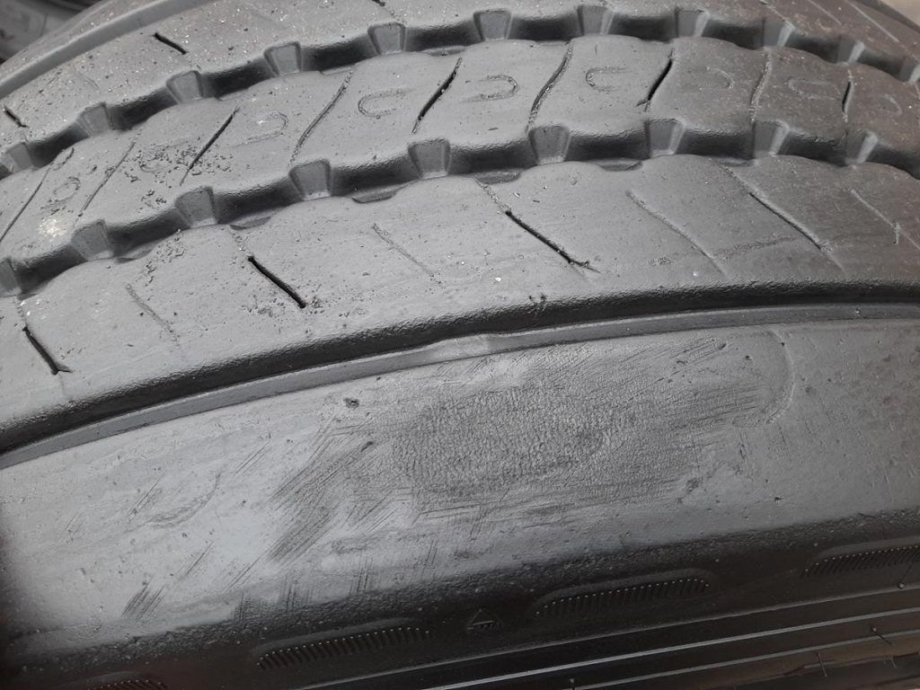Opona używana ciężarowa 385/55R22.5 MATADOR FHR5 600zł C2362