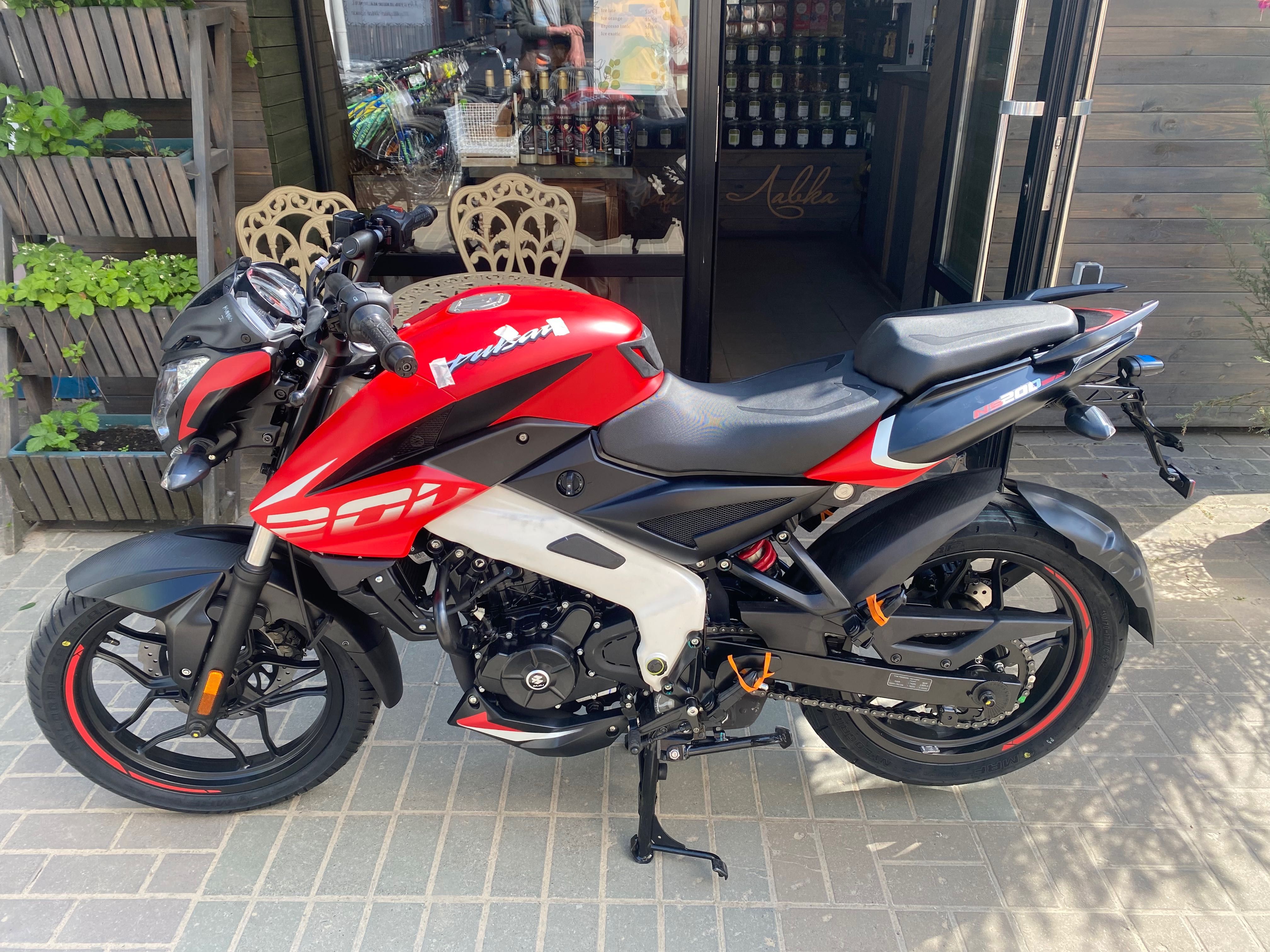 Продаж нових мотоциклів “BAJAJ PULSAR NS 200” гарантія