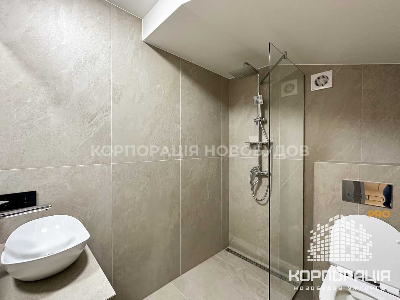 Продаж котеджу з дизайнерським ремонтом під ключ, всі меблі, техніка