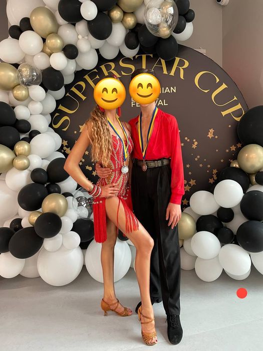 Продам яскраву рубашку для латинських бальних танців