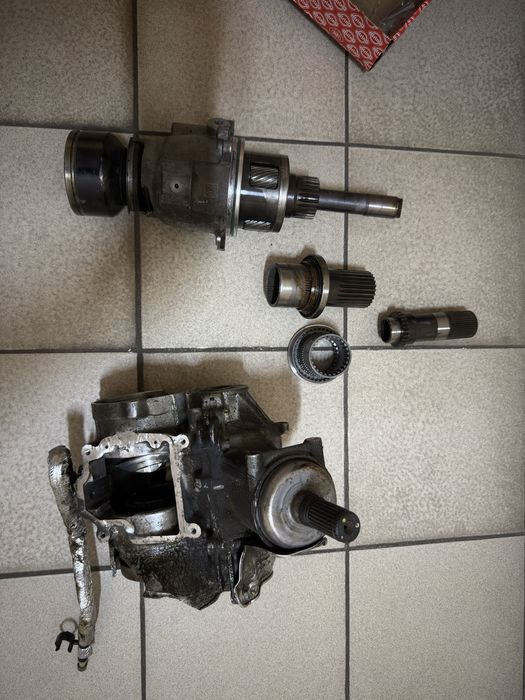 Роздатка Jeep Cherokee TrailHawk 2019