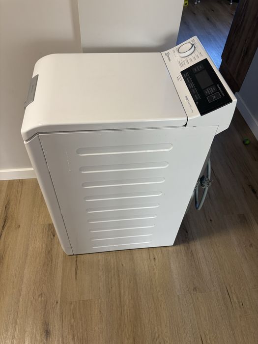 Pralka electrolux EW7T3272SP ładowana od góry perfect care 700 7 kg