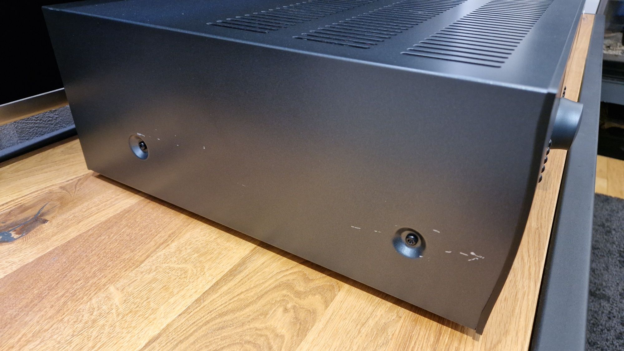 Arcam AVR550 4K Atmos