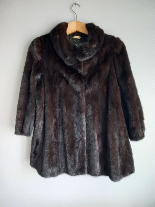 Шуба з натурального хутра норки