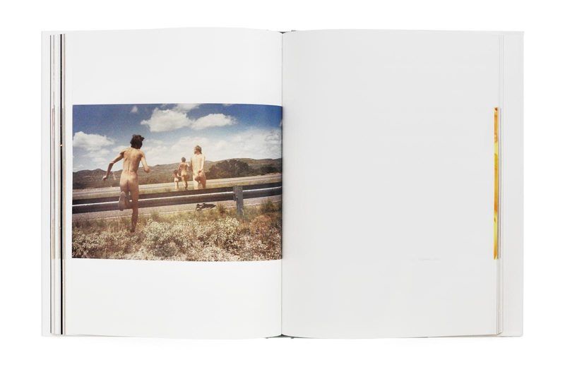 Livro raro,  You and I, de Ryan McGinley 
Ryan McGinley

Twin Palms