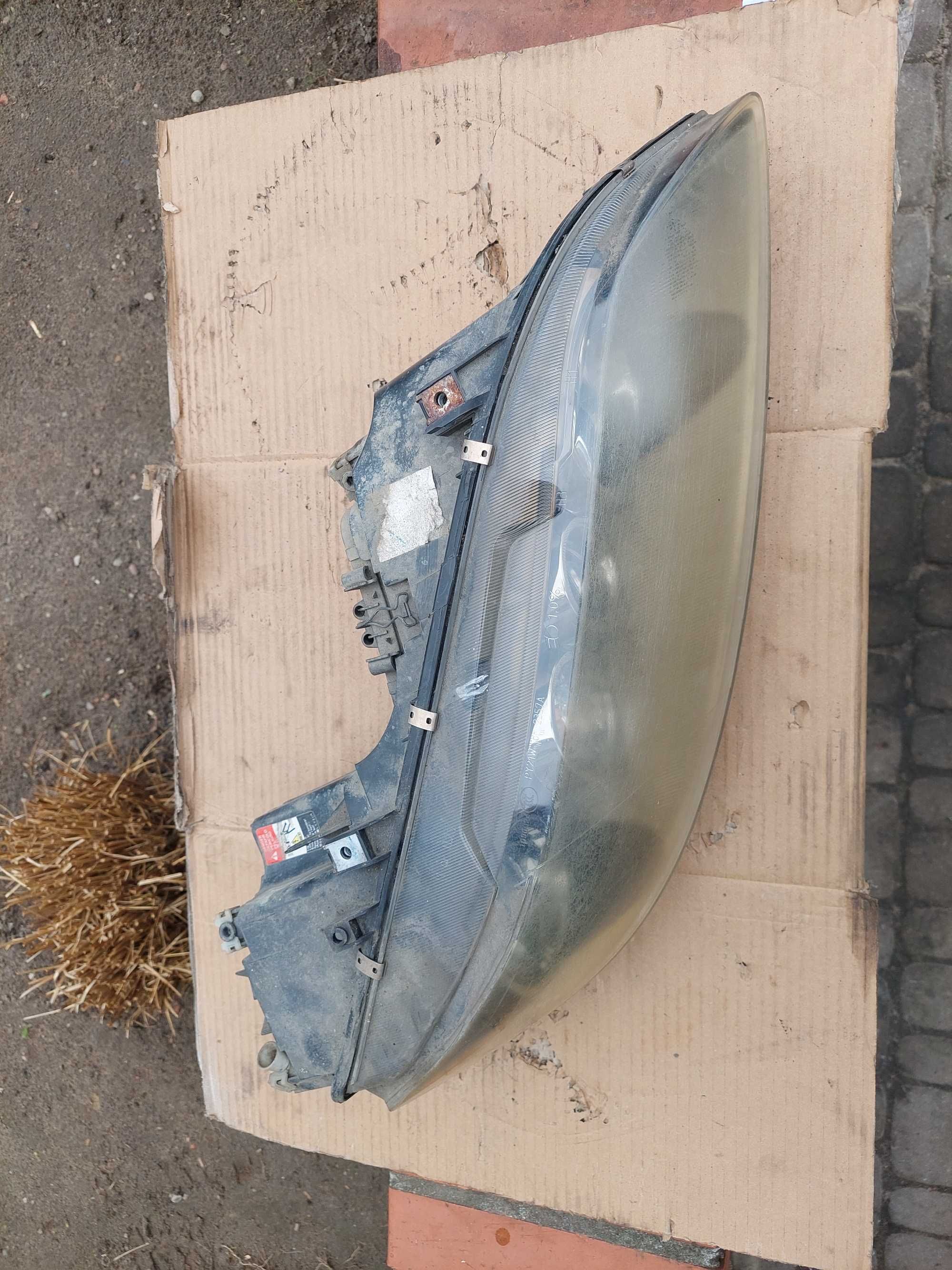 Lampa Prawa Przód Xenon Mazda 6 l  GG 02-08 F014/003/907  Przetwornica