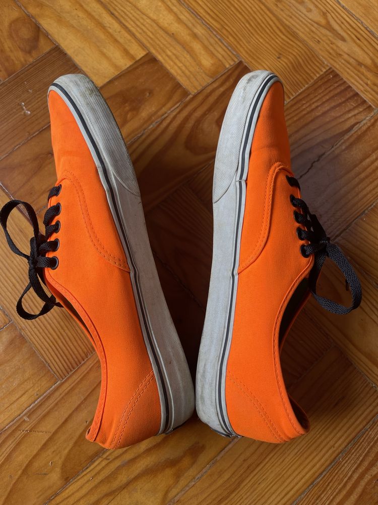 Tenis Vans 44 em otimo estado