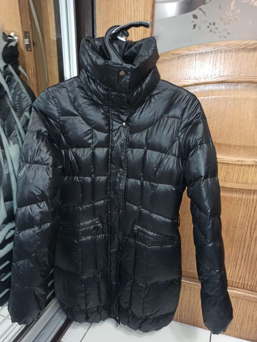 Натуральний зимовий пуховик