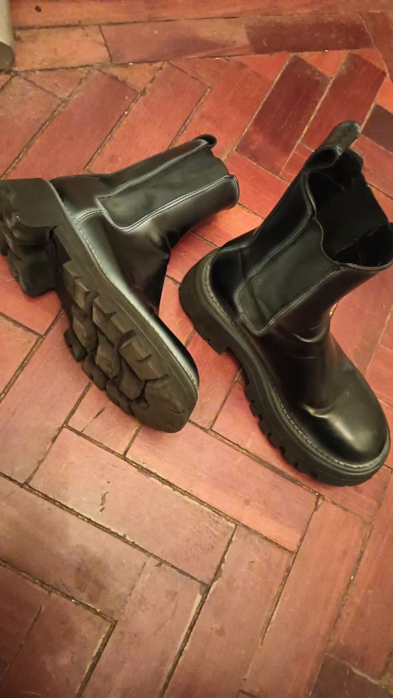 Botas Zara n°41 (pretas)