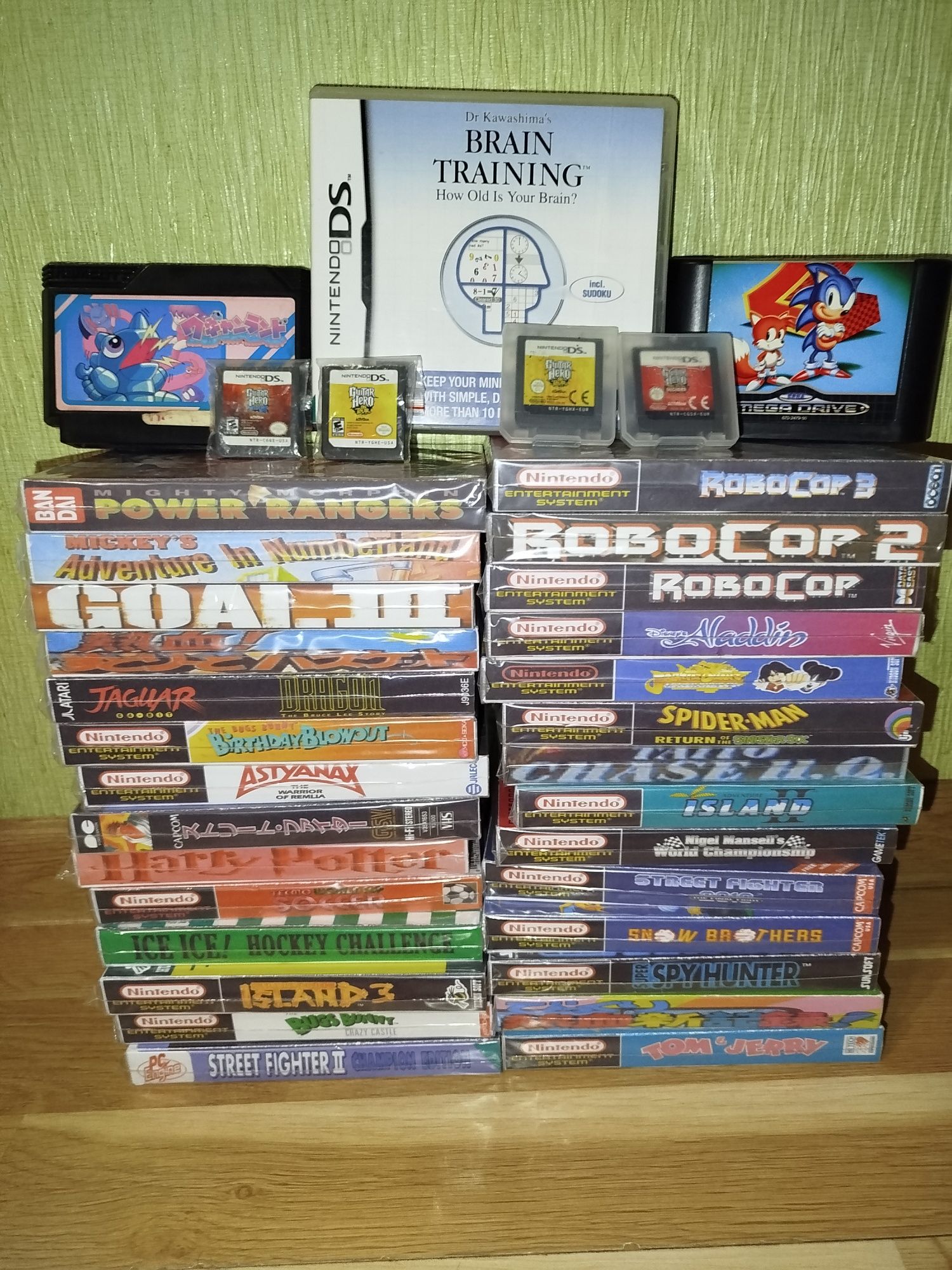 Картриджи для Famicom, Dendy, Nintendo DS, Sega Mega Drive