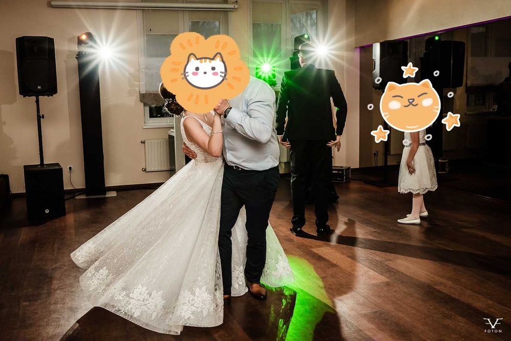 Suknia ślubna z koronki francuskiej