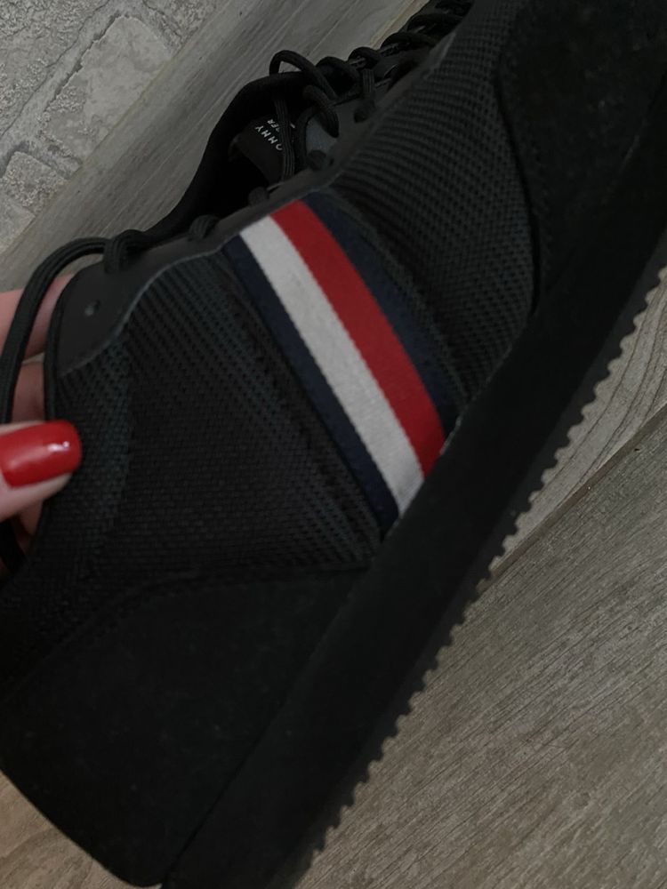 Кроссовки tommy hilfiger