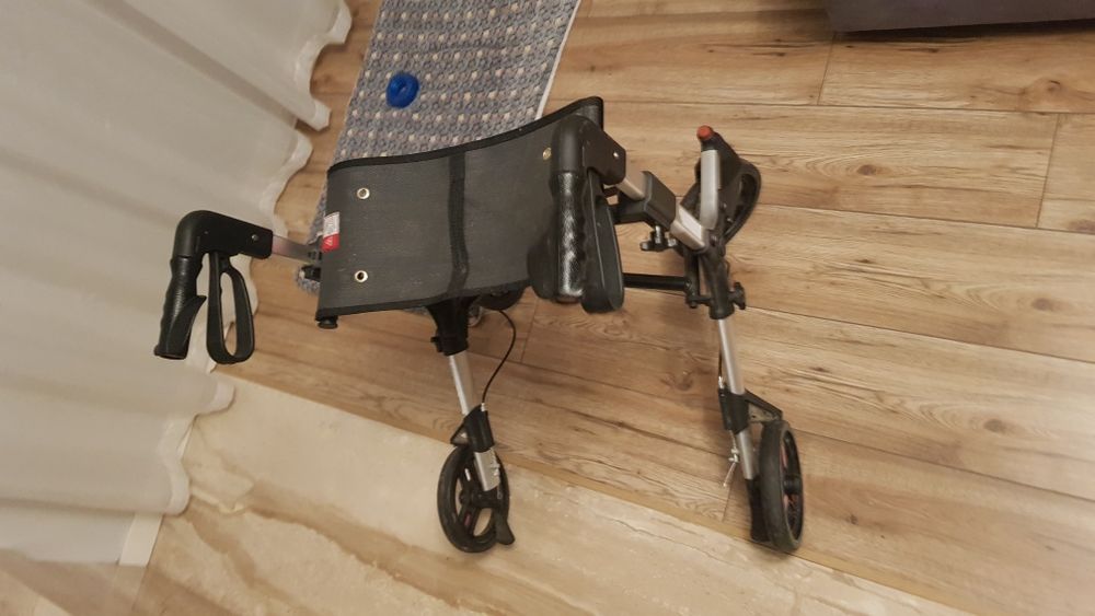 Balkonik chodzik rechabilatacyjny aluminiowy skladany