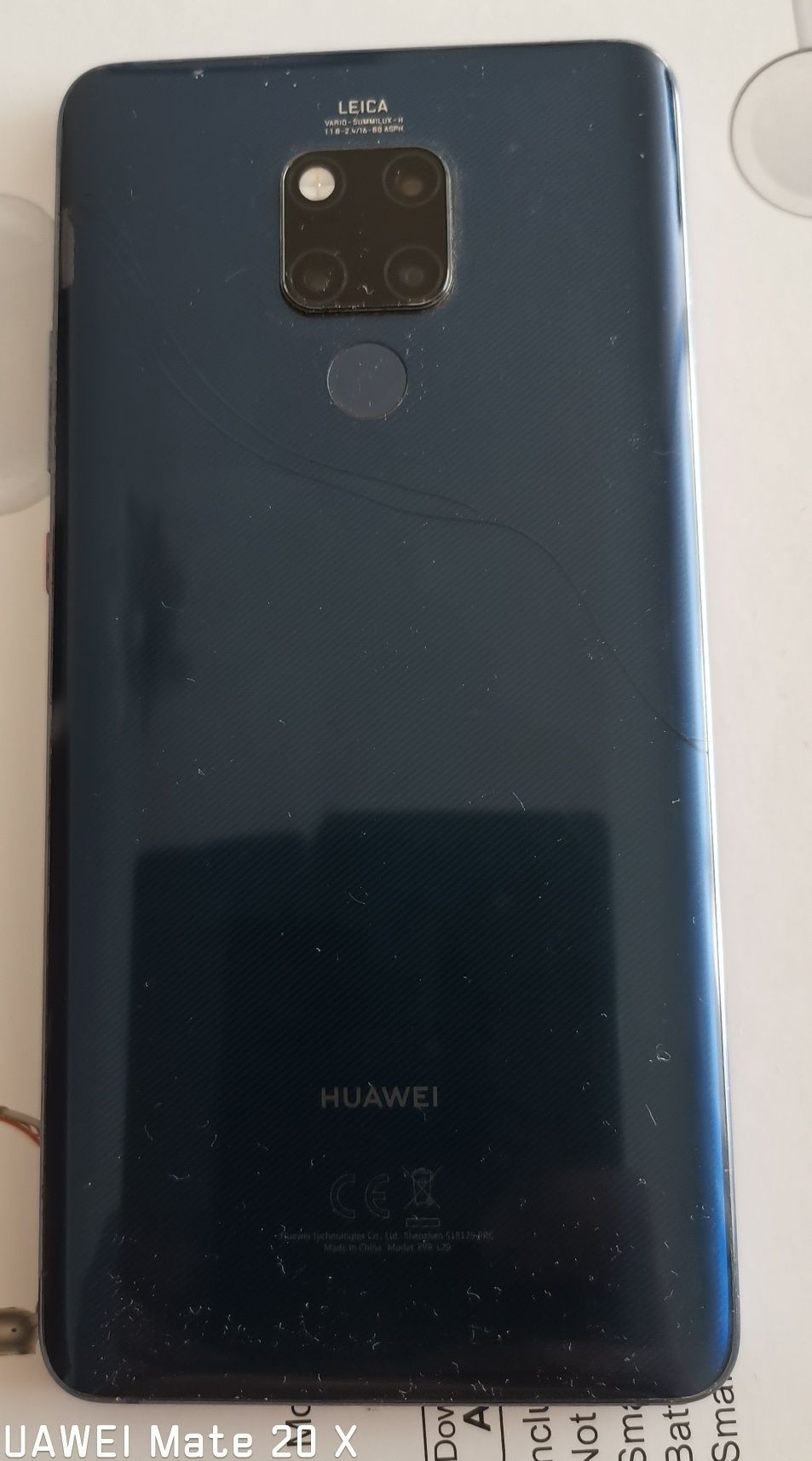 Huawei mate 20x  Ecrã 7.2 polegadas