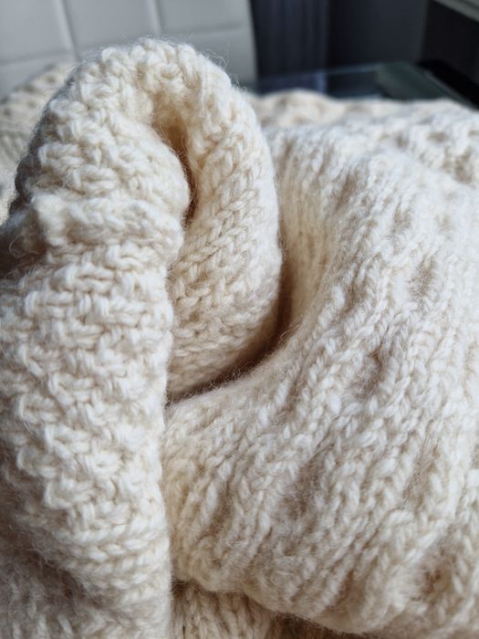 Bardzo ciepły sweter unisex 100% wełna owcza rozmiar S