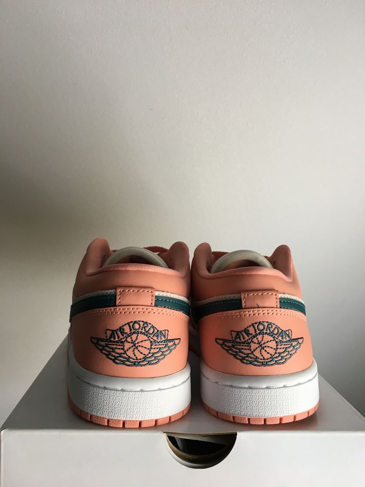 Nike Air Jordan 1 Low Madder Root