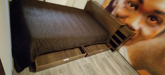 Łóżko naturalne drewno fornir z nowym materacem