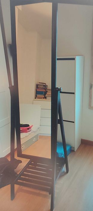 Espelho IKEA castanho escuro com suporte