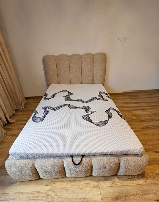 Łóżko tapicerowane Bukla pojemnik na pościel stelaż metalowy 48 listew