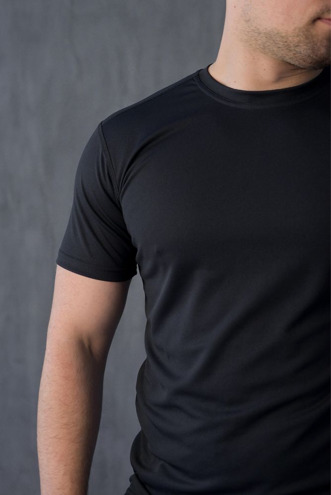 Тактична потовідвідна футболка Coolmax чорний