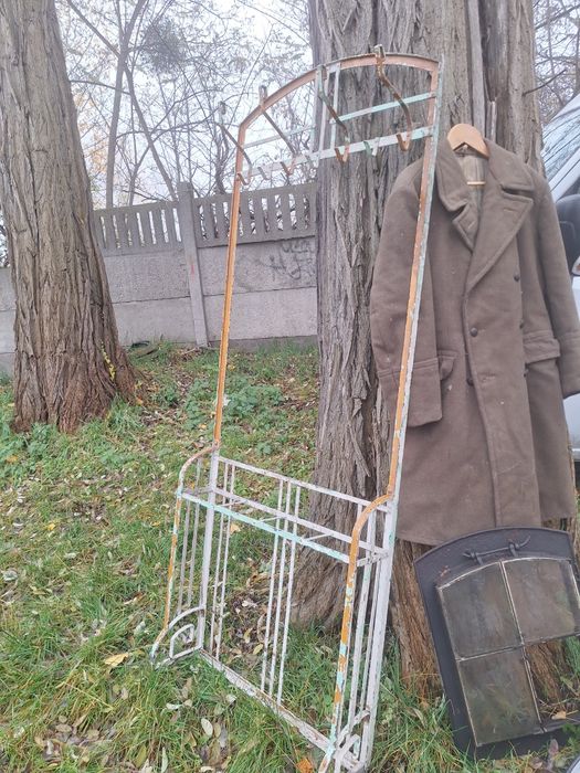Stary wieszak na płaszcze kurtki art deco