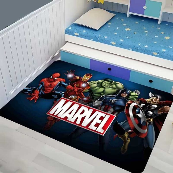 Całkowicie nowy dywan z motywem