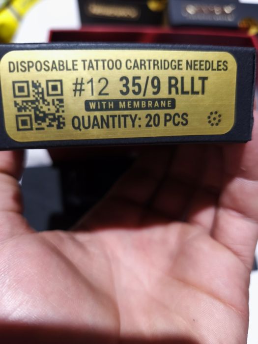 Maquina de tatuar em perfeito funcionamento .