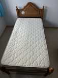 Cama solteiro.