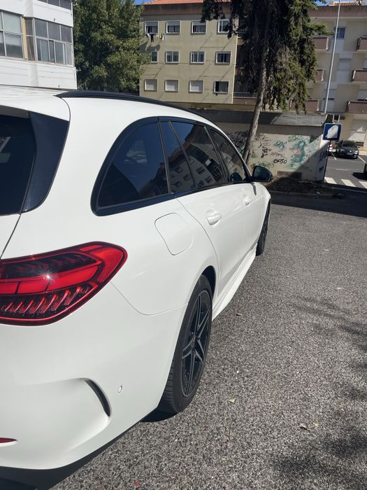 Mercedes-Benz C220 d AMG Line – 2022 (95.000 km)