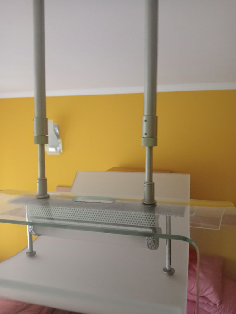 Pilnie sprzedam komplet lamp jeden raz do sufitu plus dwa kinkiety