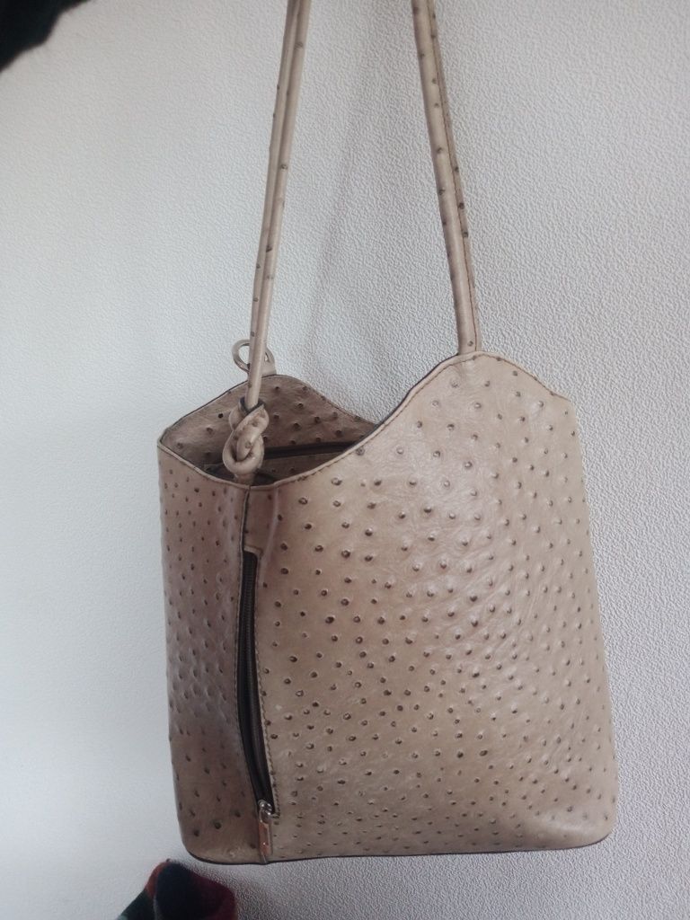 Шкіряна сумка-рюкзак , трансформер ,  , Італія