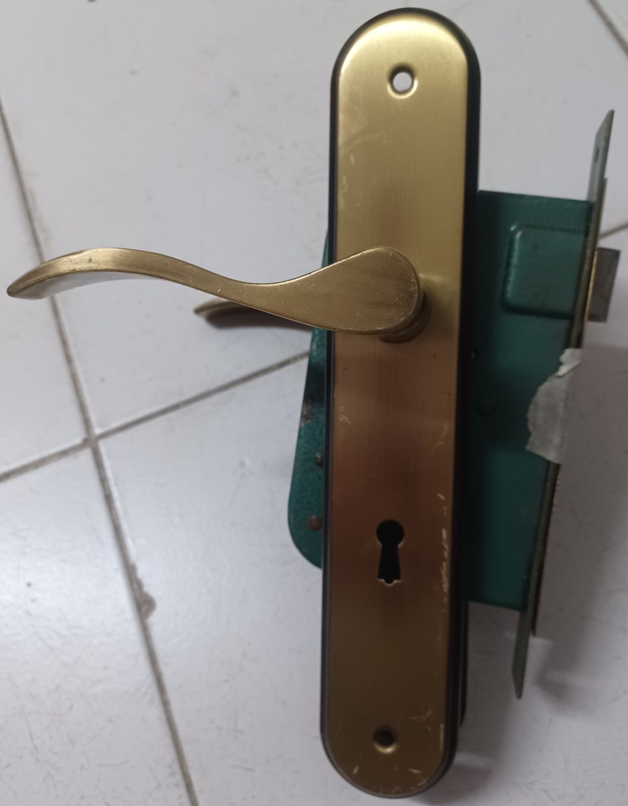 Puxador de porta (uma unidade)