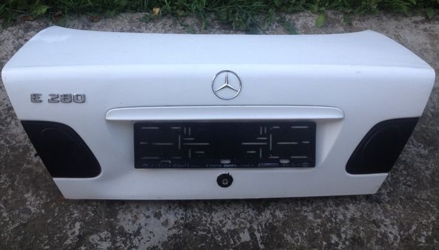 Mercedes-Benz W210 крышка багажника