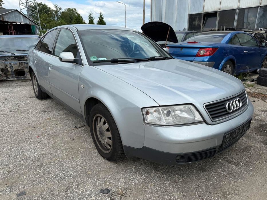 Audi A6 C5 silnik 2.4 V6 części wnetrze lampy maska